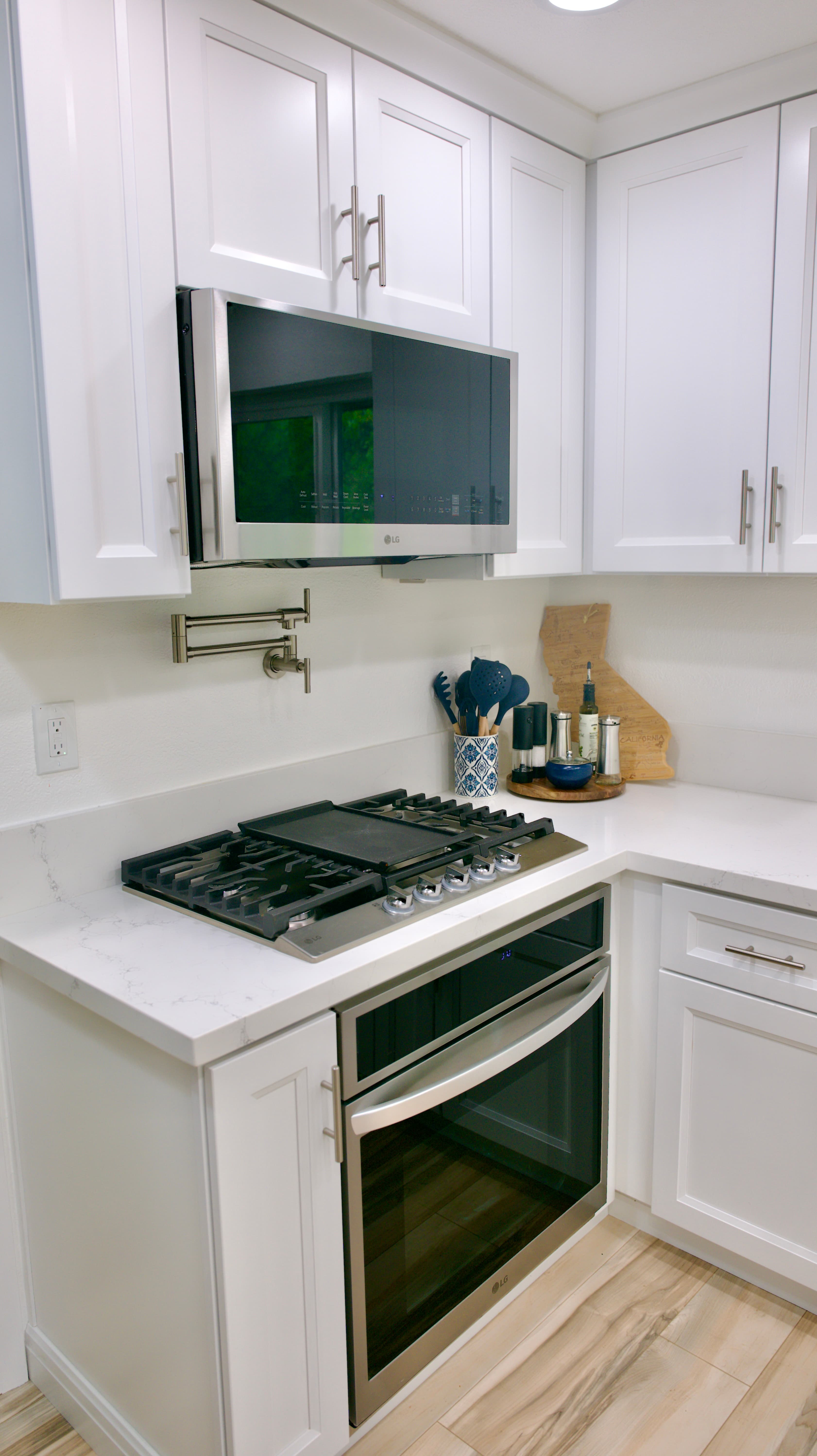 Kitchen Remodel in Sacramento — shaker cabinets, quartz countertop, stainless appliances, double oven, professional gas range