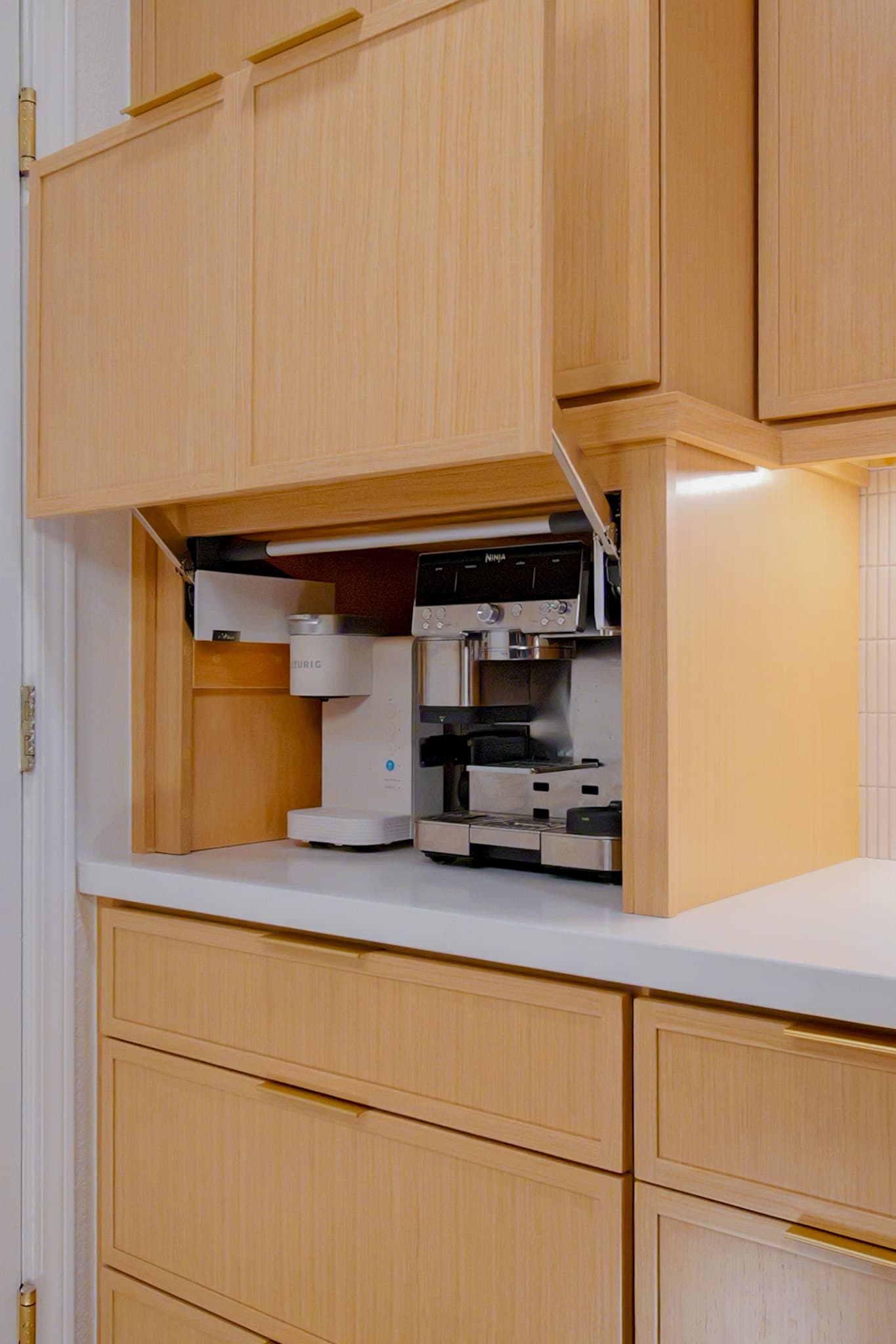 Kitchen Remodel in Antelope — custom cabinetry, shaker cabinets, quartz countertop, under-cabinet lighting, built-in shelving